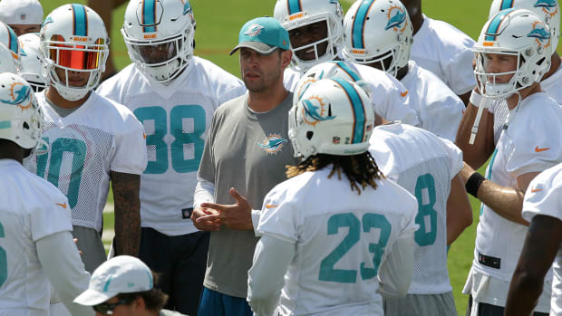 dolphins-training-camp-depth-chart-preseason-schedule.jpg